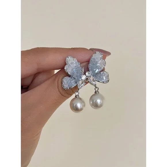 Butterfly pearl earrings for non-pierced ears, clip earrings - Picture 7 of 7